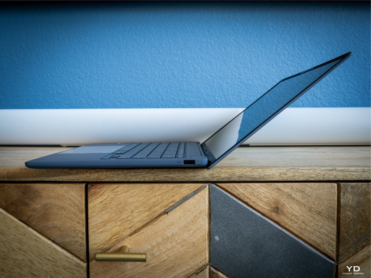 1740613699 6 Decouvrez Comment Mon Premier Jour avec le ASUS ZenBook A14 - plare.