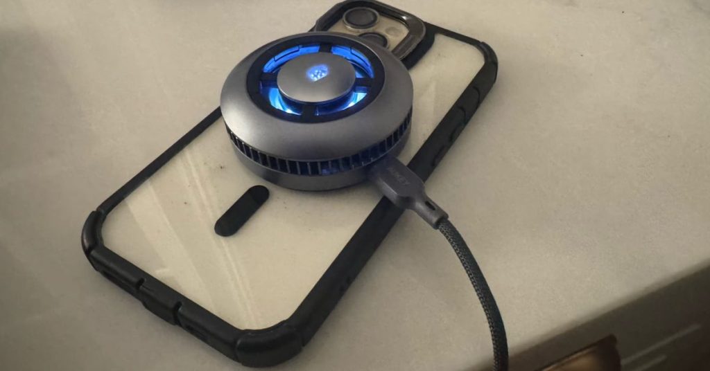 Découvrez la Révolution MagSafe : Charge Rapide et Refroidissement Innovant Grâce à un Ventilateur