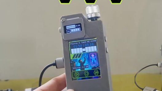 Decouvrez le Walkman Cyberpunk Le Lecteur Musique Retro Quil - plare.