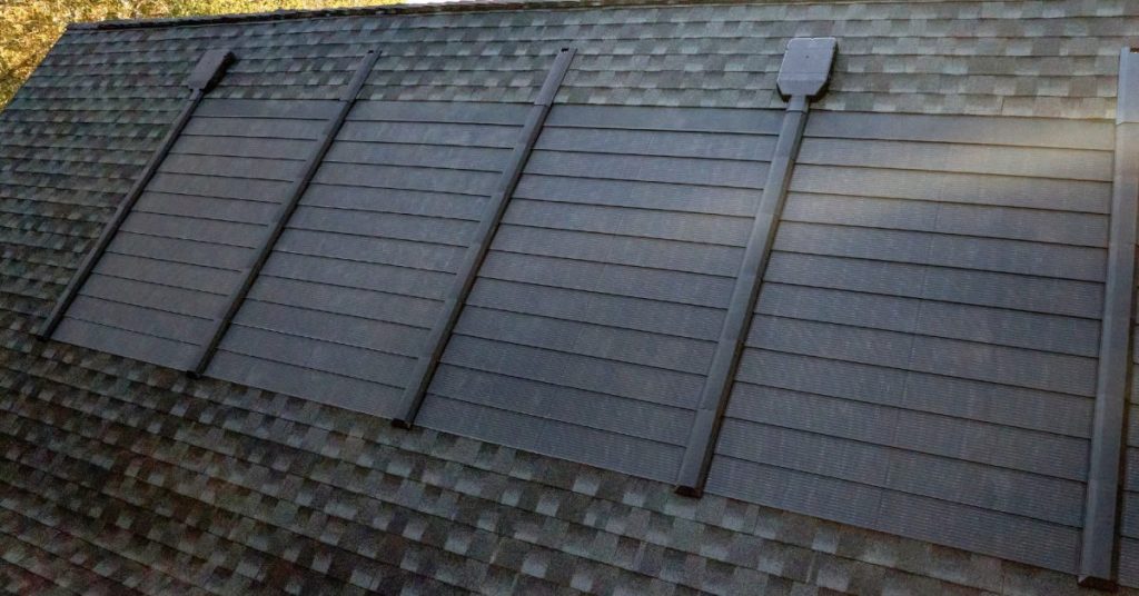 Découvrez la Nouvelles Bardeaux Solaires Clouables de GAF Energy qui Boostent Leur Puissance de 23% ! Ne Manquez Pas Cette Révolution Énergétique !