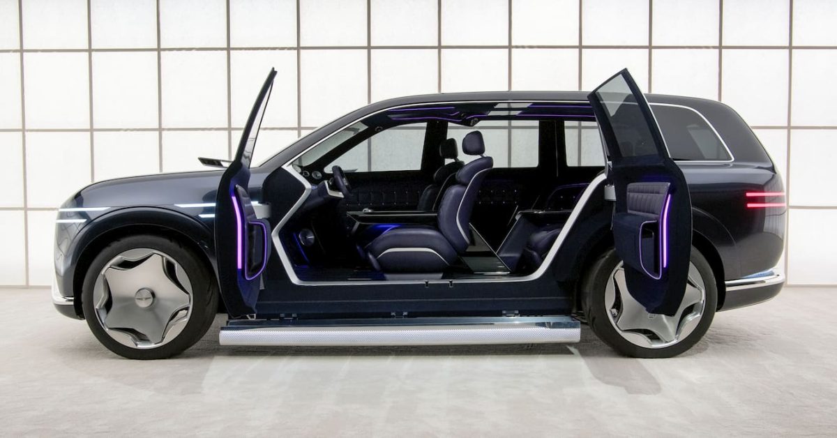 Genesis GV90 ultra luxury SUV side - plare.