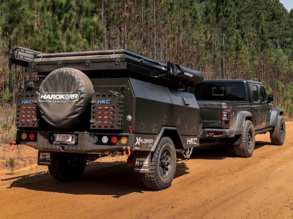 Découvrez le Hardkorr Xplorer 2.3 : Le Camping Familial Idéal avec Son Tente de Toit Gonflable pour 4 Personnes !