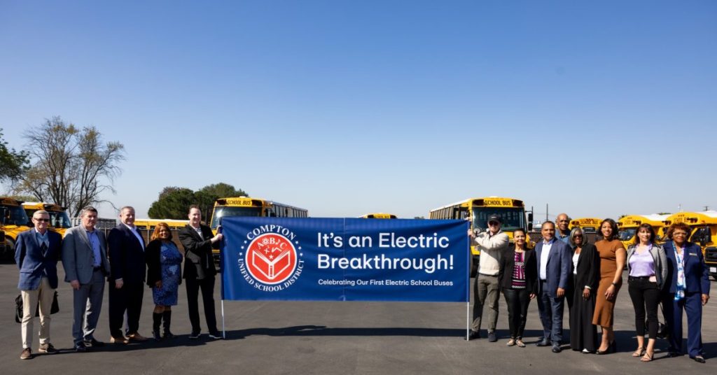 Compton électrise son avenir : 25 nouveaux bus scolaires électriques arrivent en Californie