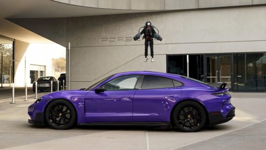 Porsche Tesla Taycan 1 - plare.