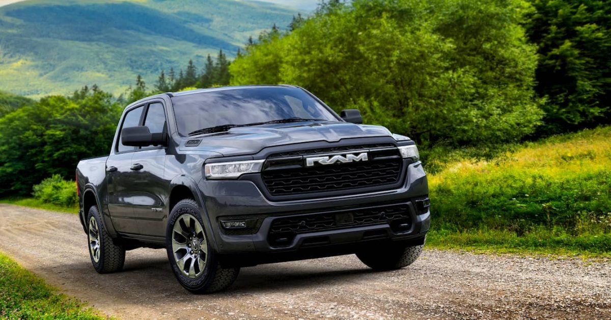 Ram Ramcharger REEV pickup - plare.