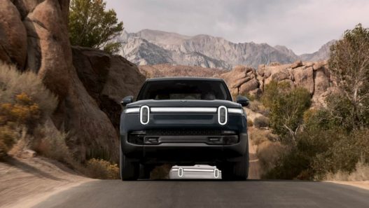Rivian stock analyst 1 - plare.