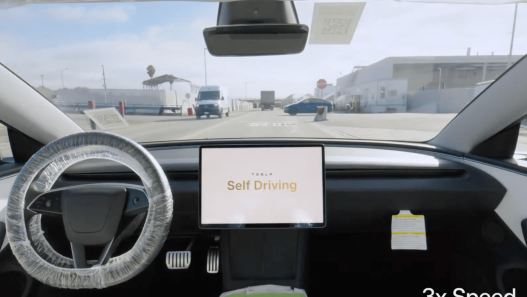 Tesla Self driving Fremont factory - plare.