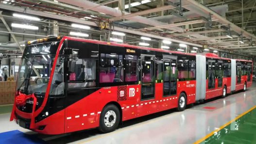 Yutong 26 meter electric bus 1 - plare.