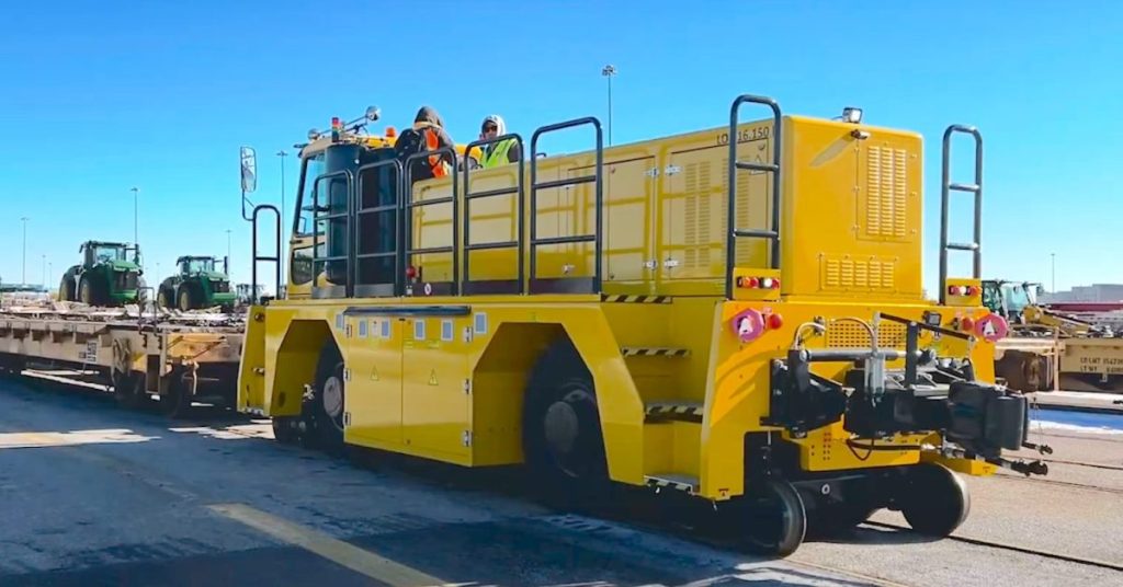 Découvrez la Révolution : Le Premier Engin de Manœuvre Ferroviaire Électrique en Action au Port de Baltimore !