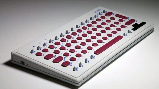 game boy keyboard 1 - plare.