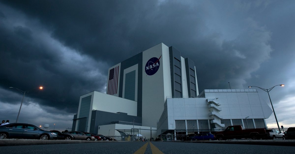 nasa irRpXAC30fE unsplash - plare.