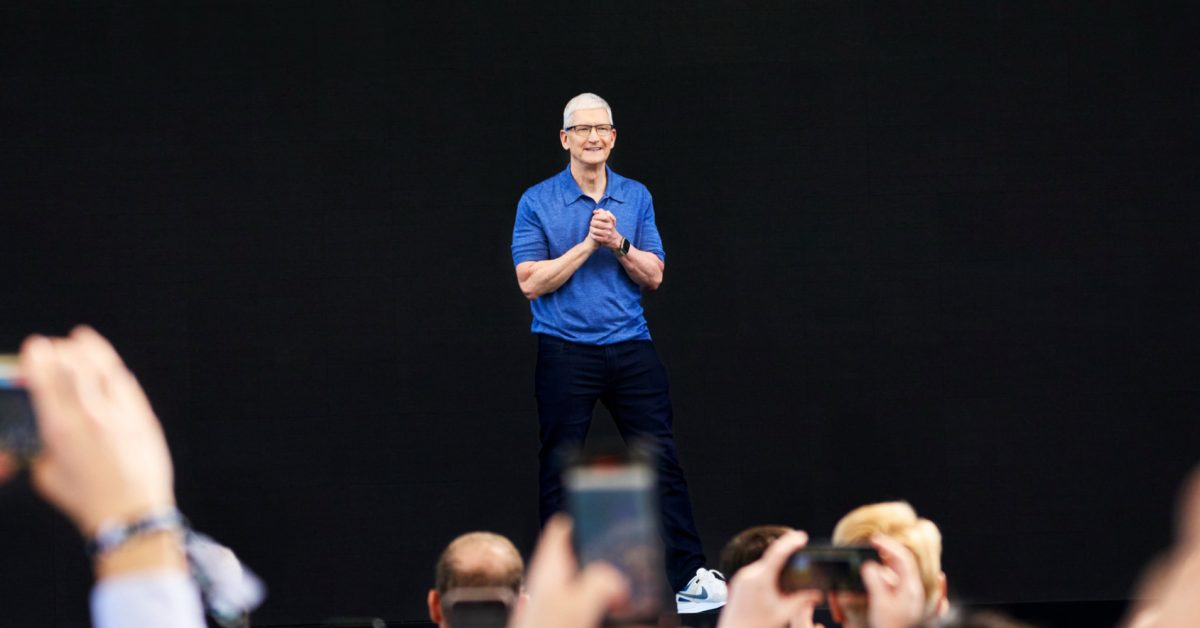 tim cook apple - plare.