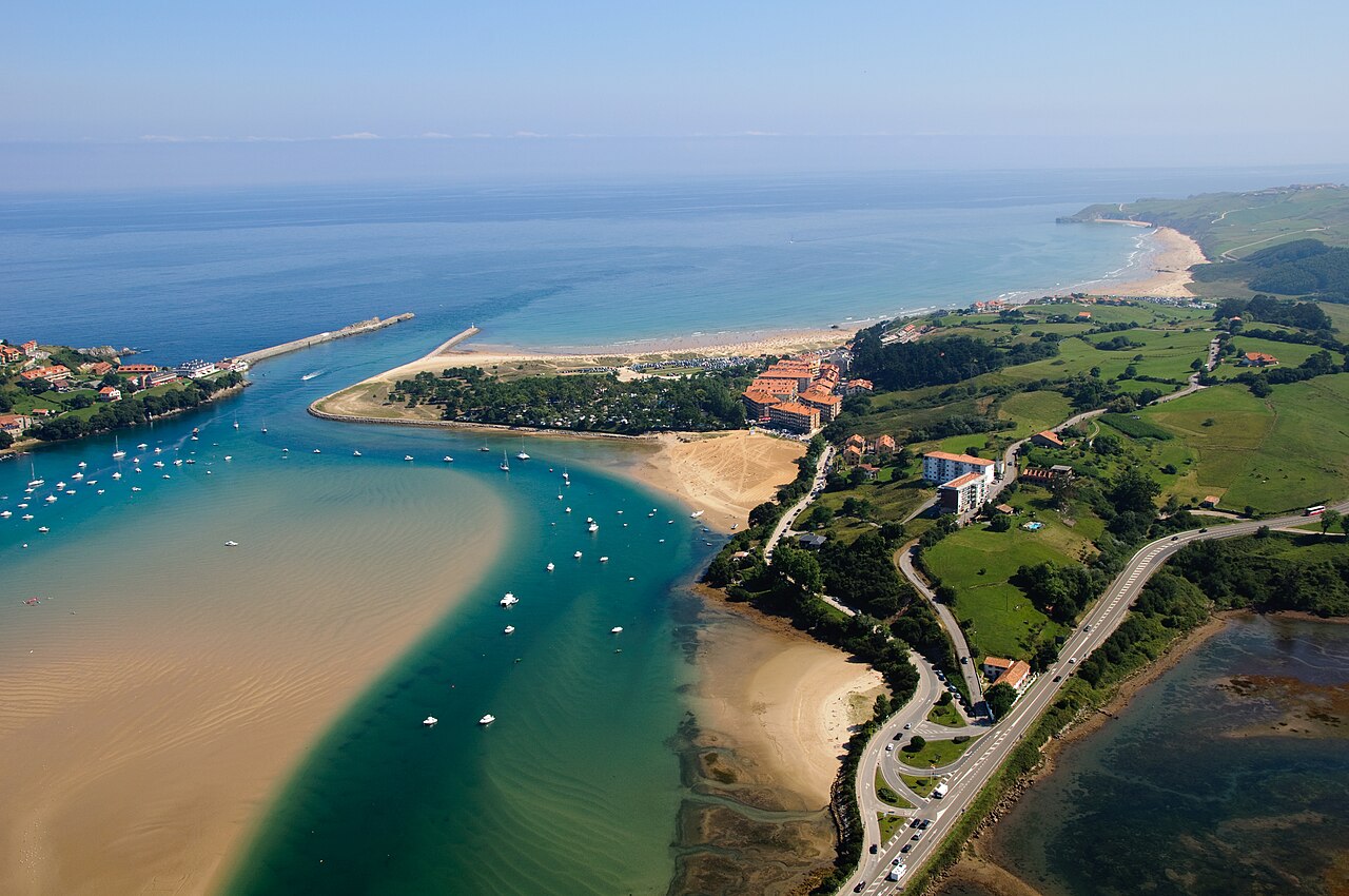 1 pueblos cantabria Ria de San Vicente de la Barquera - plare.