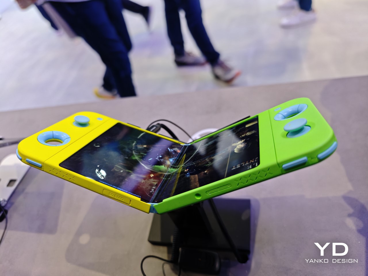 1741195565 169 Incroyable Revolution Samsung Leve le Voile sur la Premiere - plare.