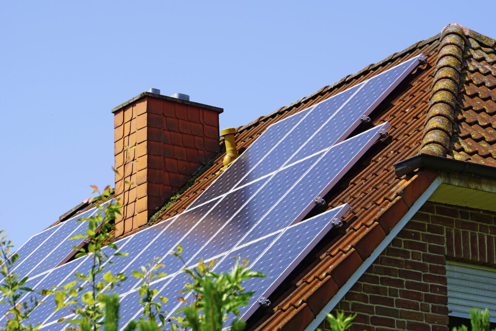 L'évolution historique des panneaux solaires : de l'origine à la technologie moderne-2