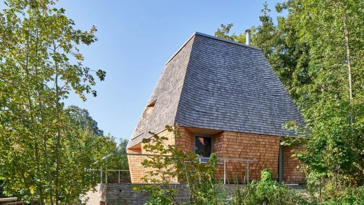 Decouvrez cette Maison en Bois Ecologique Adaptable Demontable et - plare.