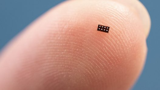Decouvrez le Microcontroleur Minuscule qui Transforme les Petits Dispositifs en - plare.