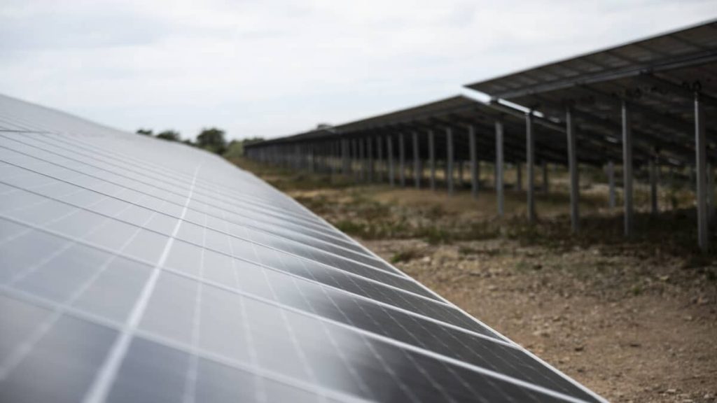 L’essor des fermes solaires en Espagne : innovations et projets majeurs