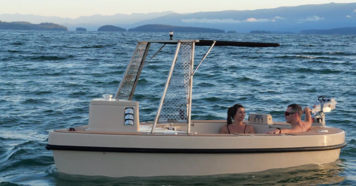 Hot tub boat Spacuzzi - plare.
