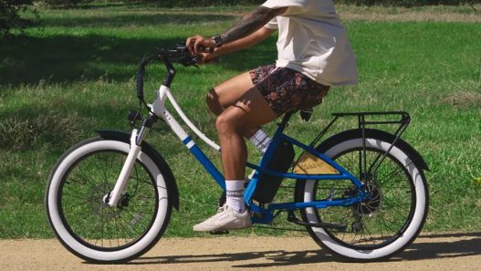 MOD Groove Step Thru 3 Beach Cruiser e bike - plare.