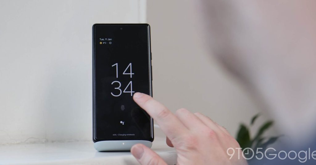 Problème d'affichage : bug dans Android 16 beta 3.1 qui épaissit l'horloge de l'écran de verrouillage