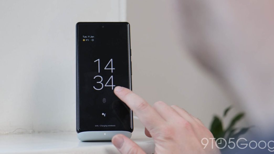 Problème d'affichage : bug dans Android 16 beta 3.1 qui épaissit l'horloge de l'écran de verrouillage