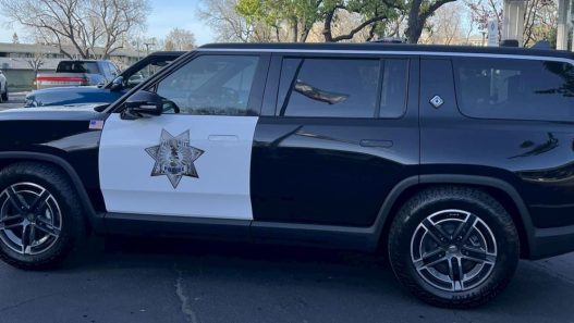 Rivians first EV police cruiser - plare.