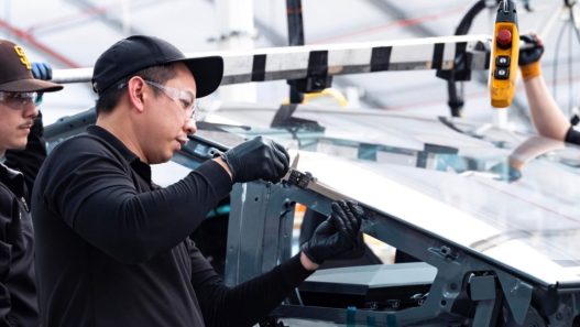 Tesla Cybertruck pilot production line 2 - plare.