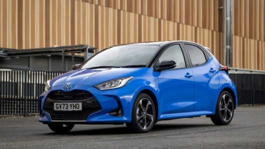 Toyota Yaris EV 1 - plare.