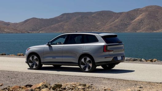Volvo EX60 SUV 1 - plare.