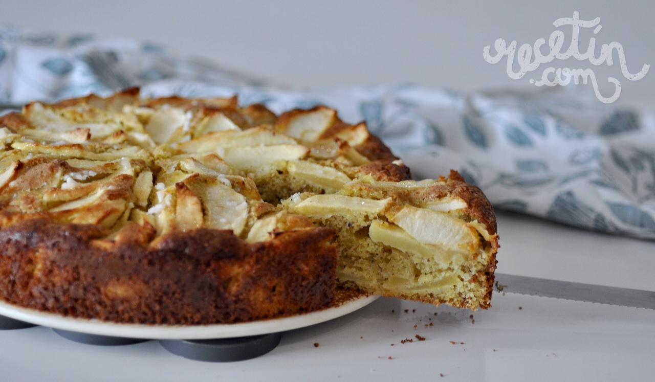 pastel de manzana almendra y yogur 2 - plare.