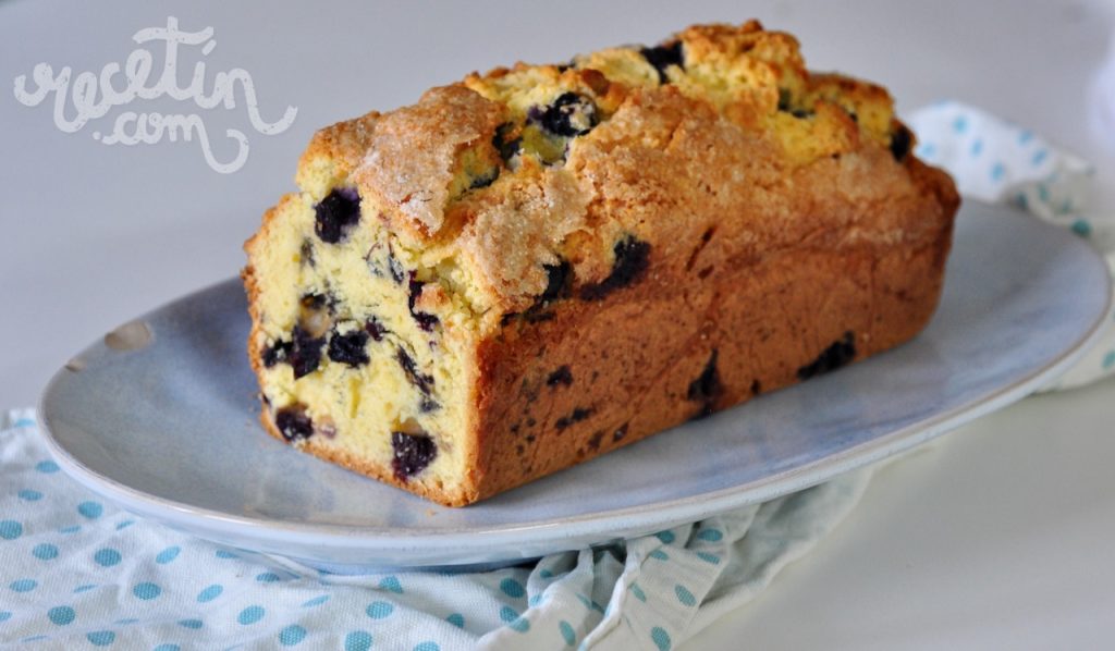 Une douceur fruitée : plumcake aux myrtilles et yogourt, la recette gourmande à tester !