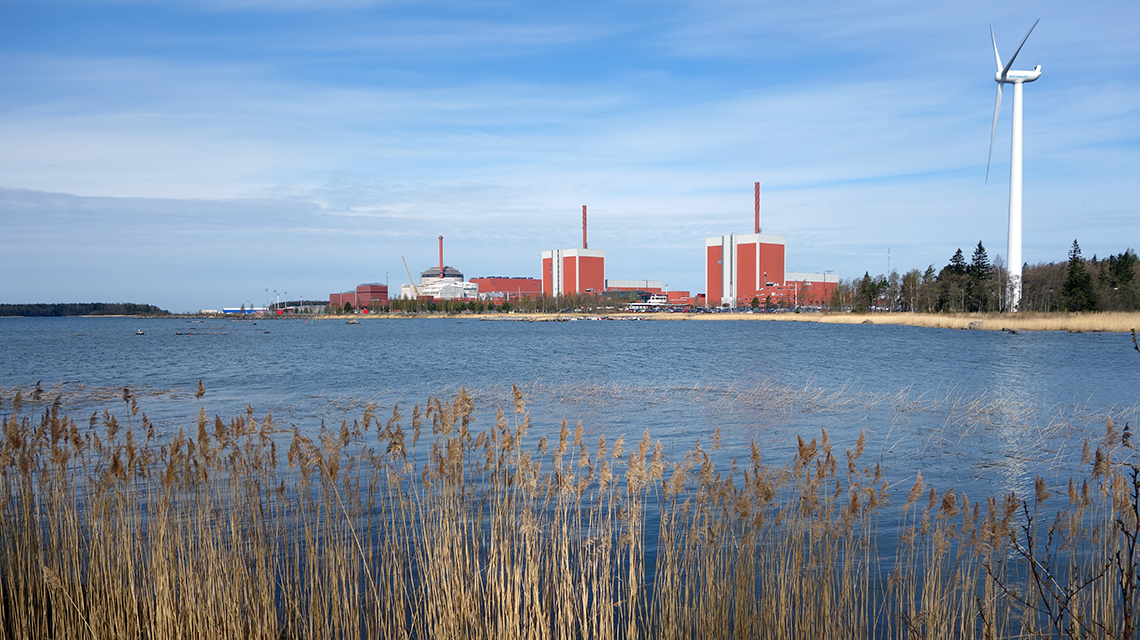 Impact environnemental de l'énergie nucléaire : propre ou polluant ?