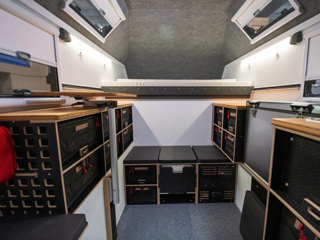 1744043310 467 Decouvrez le camper Aterra Slide In la solution ultime pour - plare.