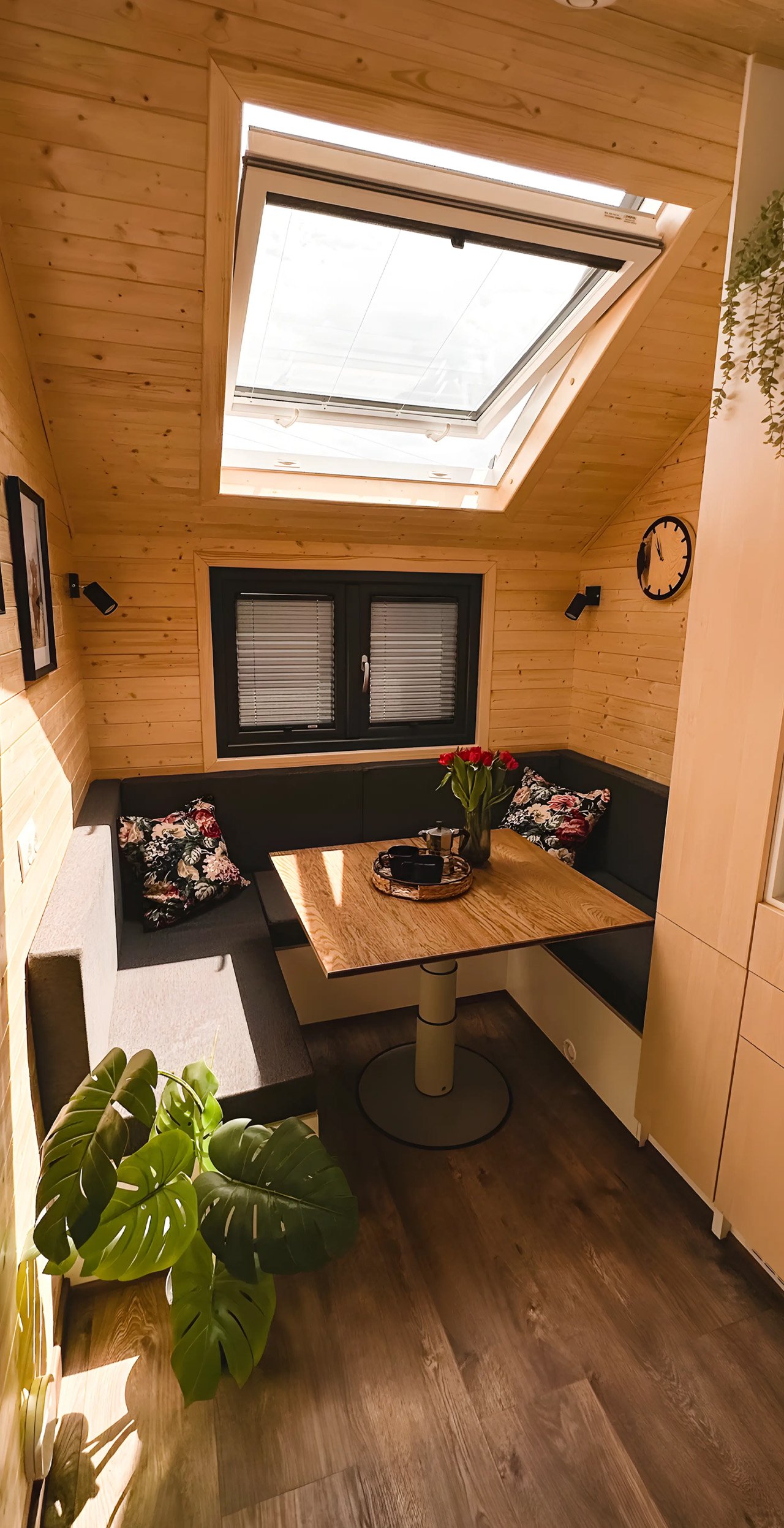 1744389047 197 Decouvrez cette Tiny Home Elegance Compacte et Puissance dans - plare.