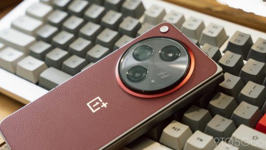 Tarifs douaniers américains : smartphones et technologies clés exemptés, pour l’instant