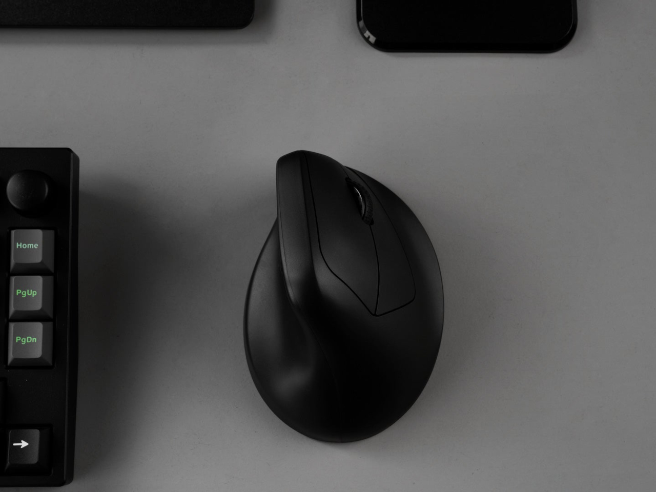 1744899768 183 Decouvrez la souris ergonomique verticale Keychron M5 Le secret - plare.