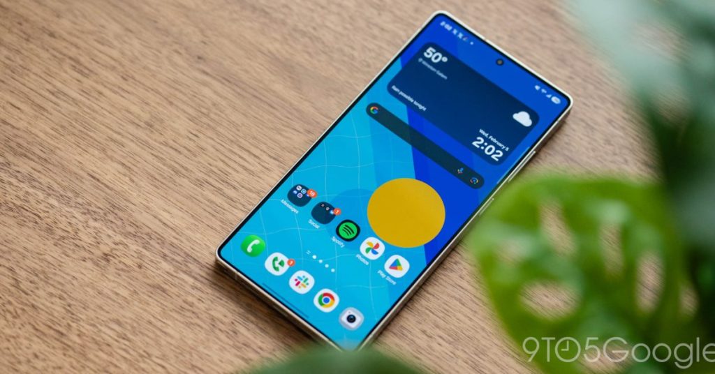 Génère un nouveau titre SEO légèrement accrocheur à partir de Samsung Wallet's 'installment payments,' money sending surface, en intégrant des mots-clés pertinents. Ne commence pas par "découvrir" ou un mot proche. Utilise une seule majuscule par phrase, sauf pour les noms propres et les entités nommés. Assure-toi que la première lettre du titre est toujours en majuscule. Ne pas ajouter de date si le titre d'origine n'en contient pas. Convertis les prix en dollars en euros en utilisant un taux de change actuel.