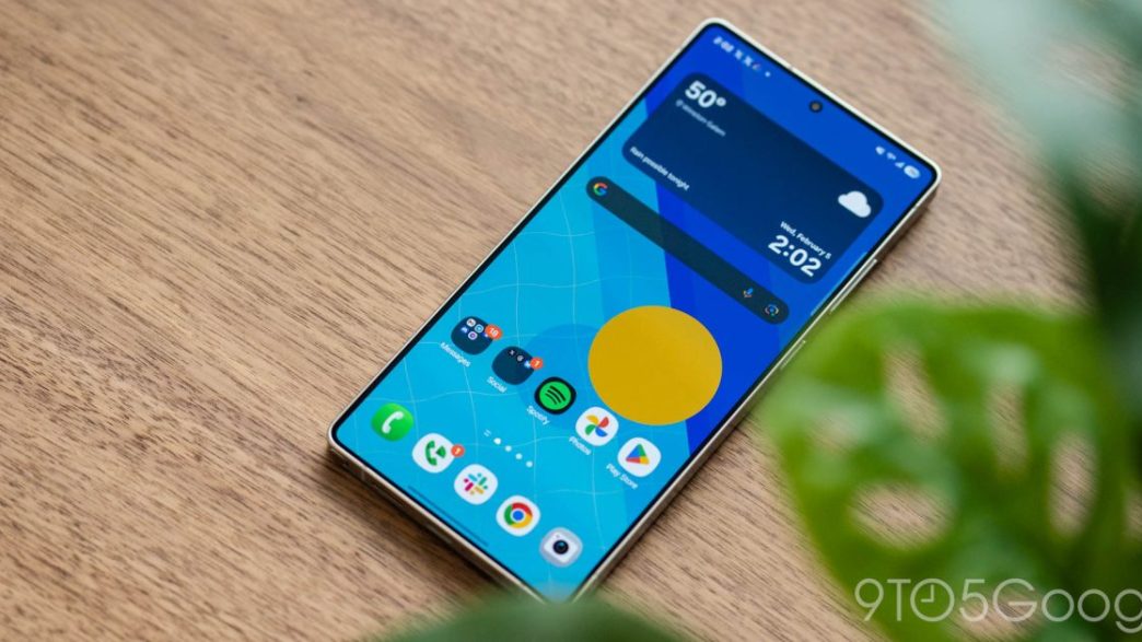Génère un nouveau titre SEO légèrement accrocheur à partir de Samsung Wallet's 'installment payments,' money sending surface, en intégrant des mots-clés pertinents. Ne commence pas par "découvrir" ou un mot proche. Utilise une seule majuscule par phrase, sauf pour les noms propres et les entités nommés. Assure-toi que la première lettre du titre est toujours en majuscule. Ne pas ajouter de date si le titre d'origine n'en contient pas. Convertis les prix en dollars en euros en utilisant un taux de change actuel.