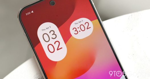 Génère un nouveau titre SEO légèrement accrocheur à partir de Google Clock 7.13 rolling out via the Play Store, en intégrant des mots-clés pertinents. Ne commence pas par "découvrir" ou un mot proche. Utilise une seule majuscule par phrase, sauf pour les noms propres et les entités nommés. Assure-toi que la première lettre du titre est toujours en majuscule. Ne pas ajouter de date si le titre d'origine n'en contient pas. Convertis les prix en dollars en euros en utilisant un taux de change actuel.