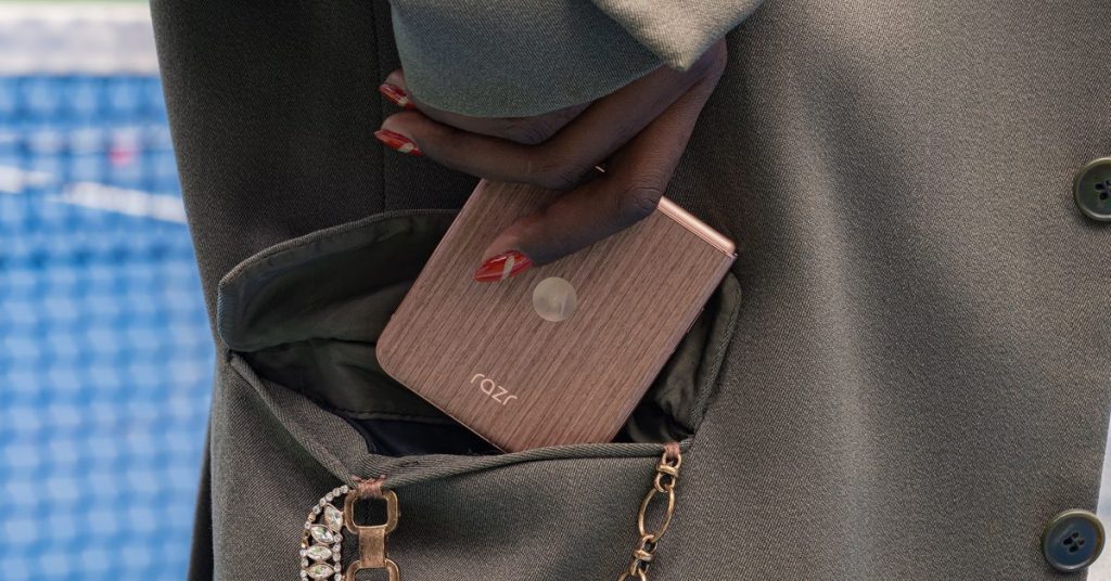 Motorola Razr Ultra : charge rapide et performances améliorées à 1 199 €