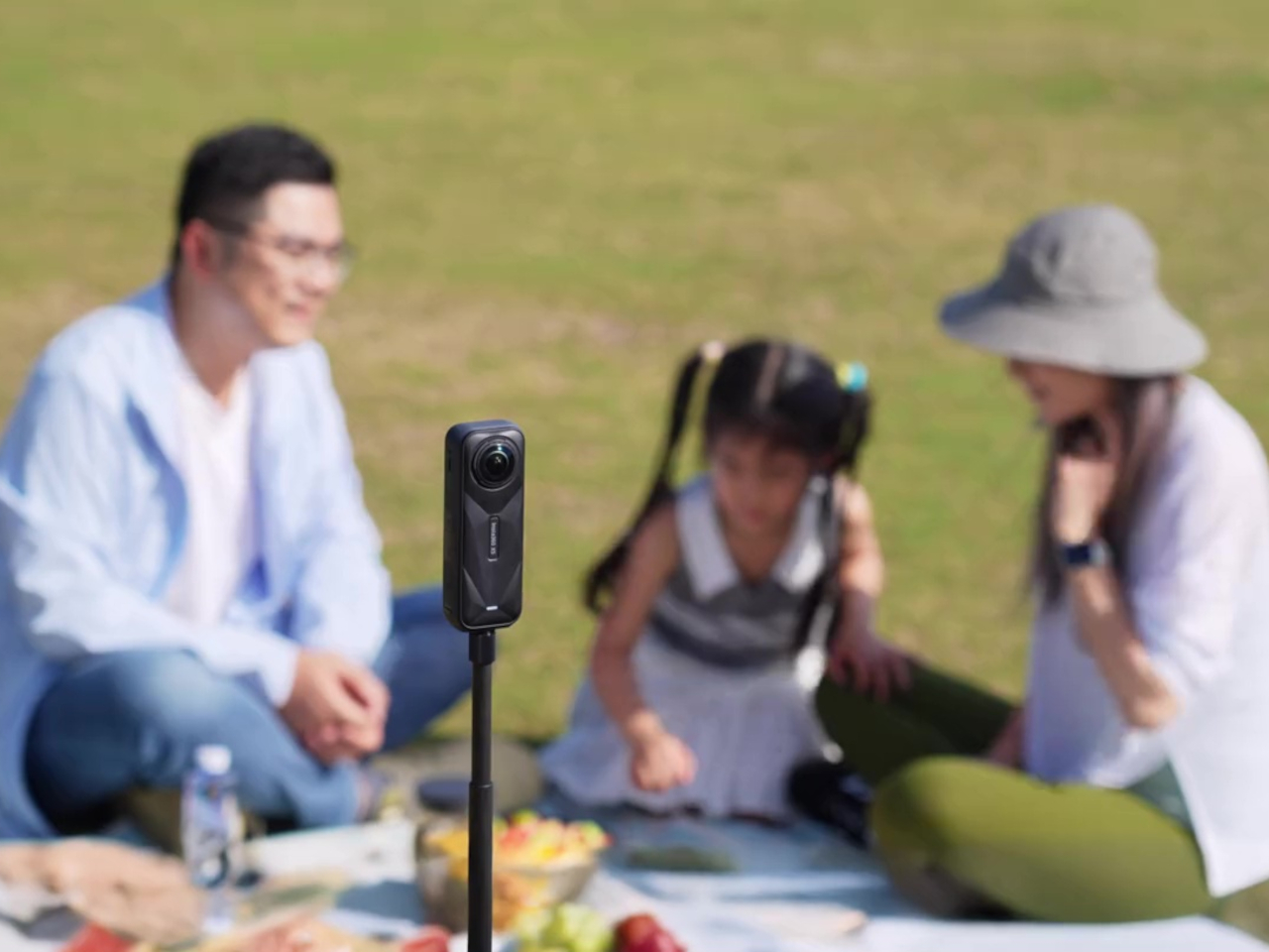 1745587312 279 Decouvrez la Revolution des Photos La Camera 360° Insta360 - plare.