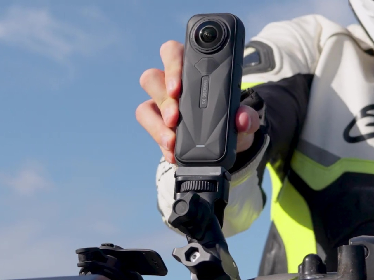 1745587314 357 Decouvrez la Revolution des Photos La Camera 360° Insta360 - plare.