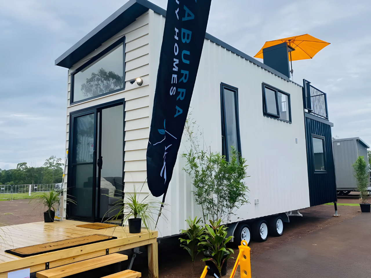1745840633 820 Decouvrez cette Tiny House Moderne Optimisez votre Espace avec - plare.