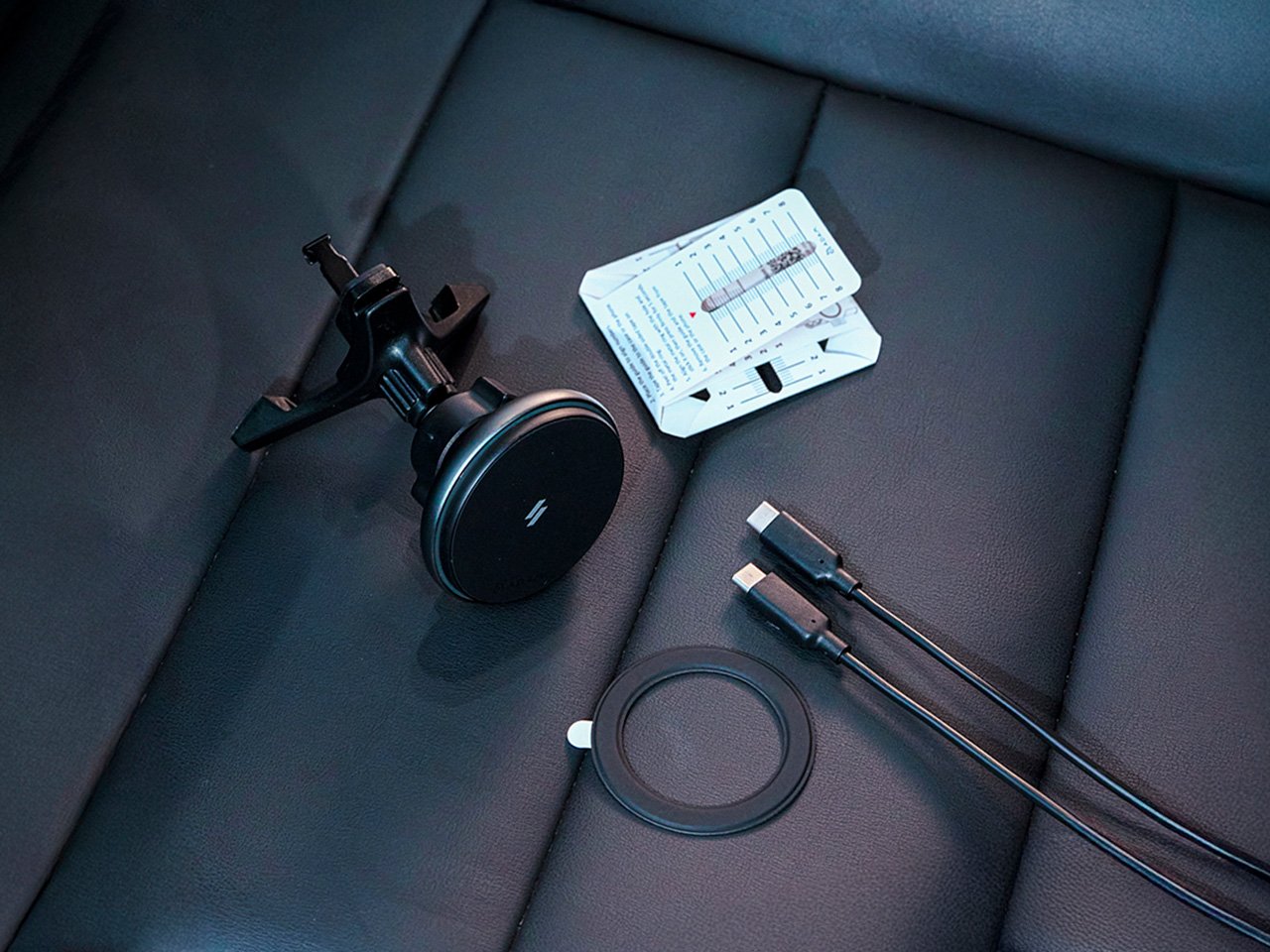 1745977924 734 Transformez Votre Conduite Decouvrez le Support Magnetique de Charge - plare.