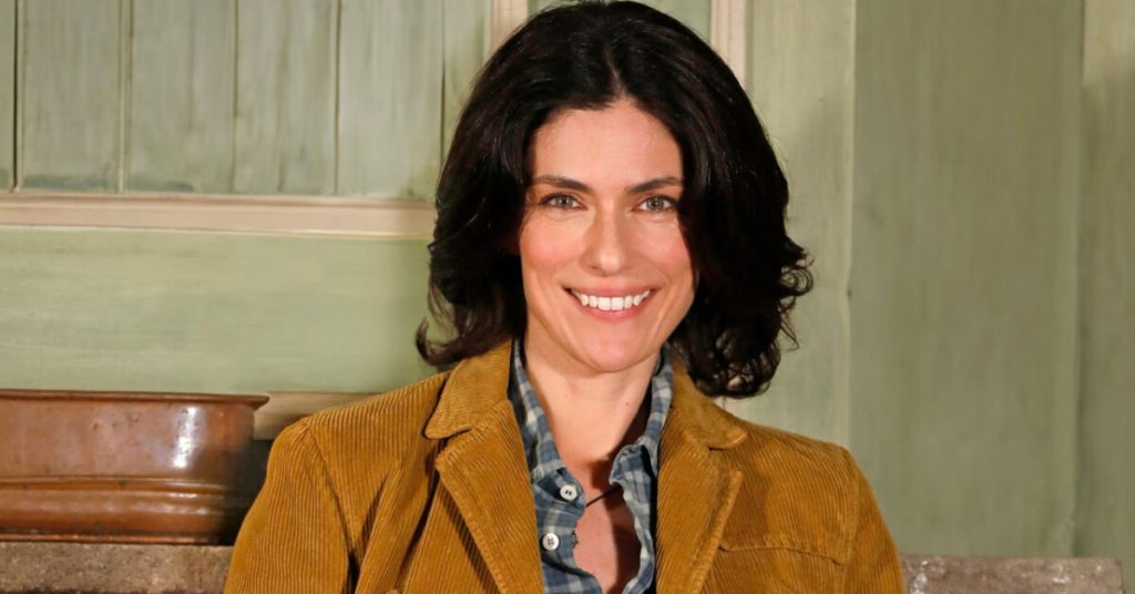 Una nuova vita: Anna Valle protagonista della nuova serie tv Mediaset
