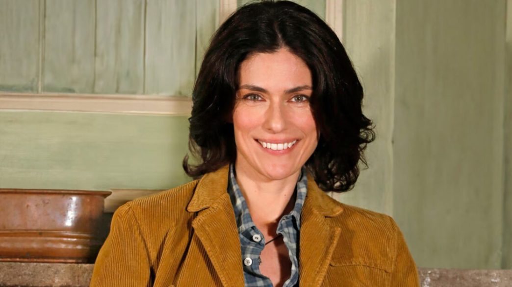 Una nuova vita: Anna Valle protagonista della nuova serie tv Mediaset