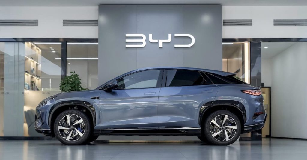 La conquête mondiale de byD : les ventes de véhicules électriques à l’étranger doublent