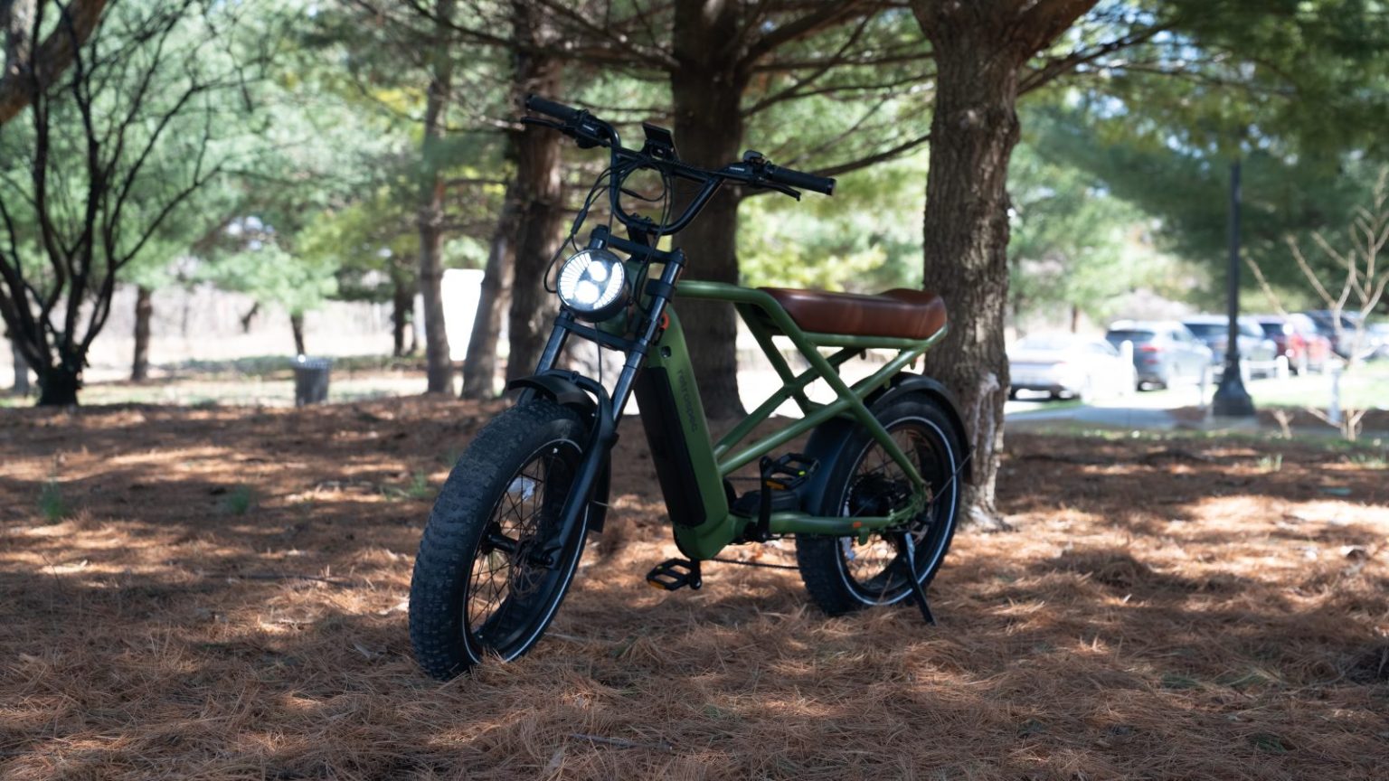 Une e-bike tout terrain à pneus larges pour des aventures hors des sentiers battus