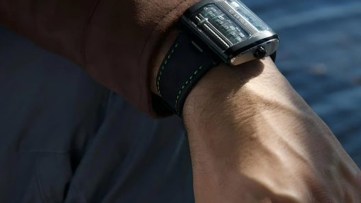 Decouvrez Cette Superbe Montre Qui Ecrit Une Nouvelle Page du - plare.